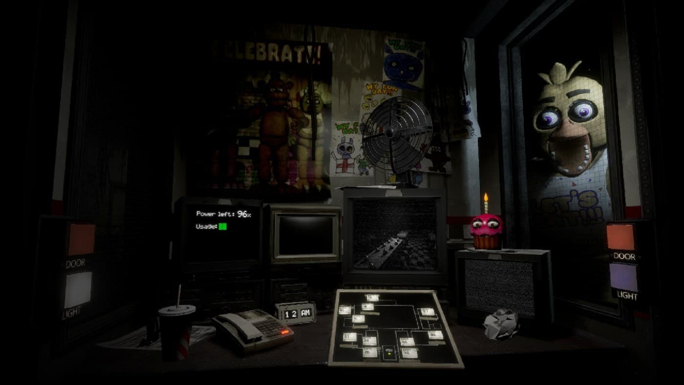 FIVE NIGHTS AT FREDDY'S: HELP WANTED screenshot 1