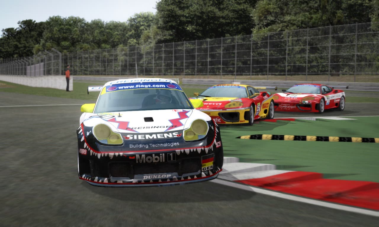 GTR - FIA GT Racing Game screenshot 4